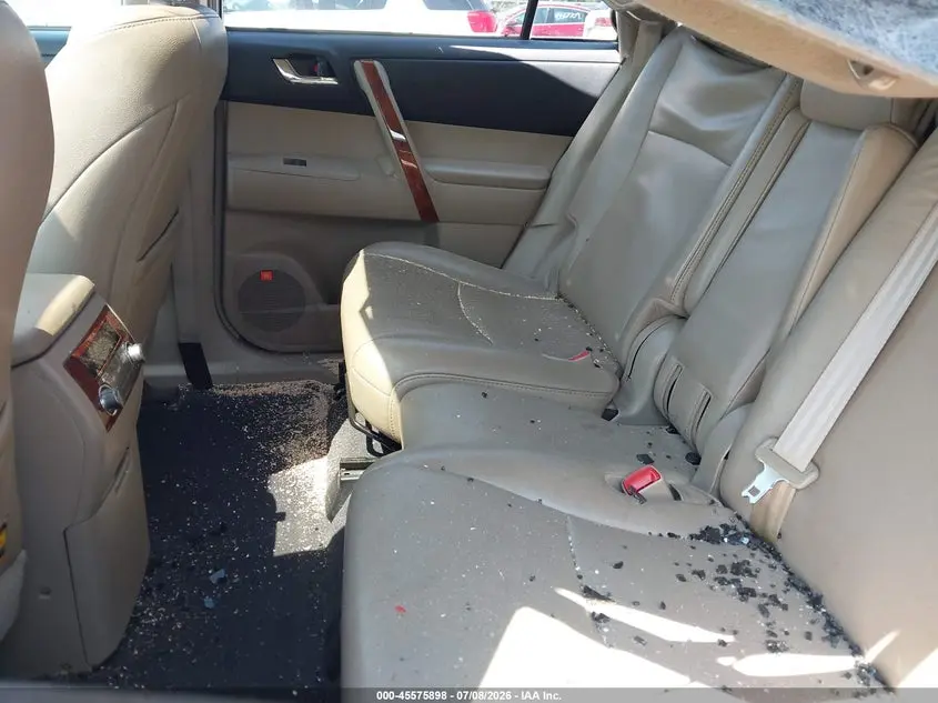 2013 TOYOTA HIGHLANDER LIMITED V6