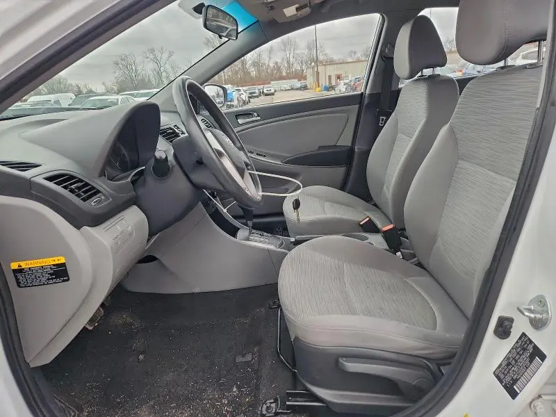 2015 HYUNDAI ACCENT GLS  