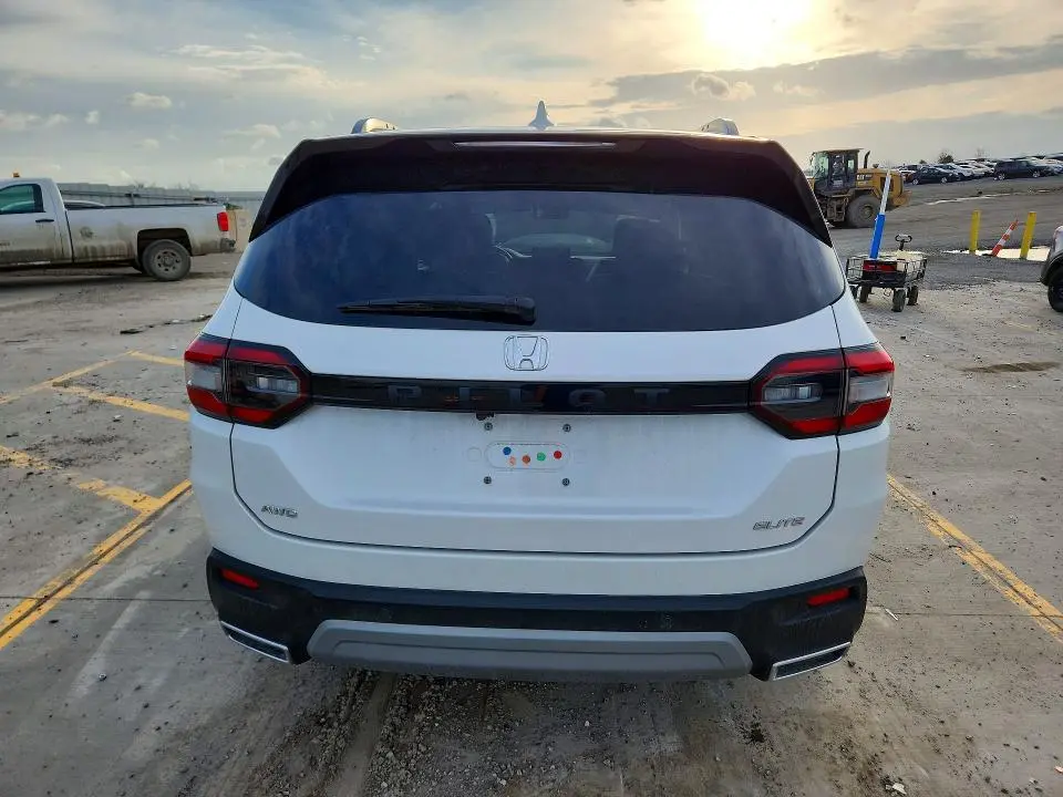 2023 HONDA PILOT ELITE  