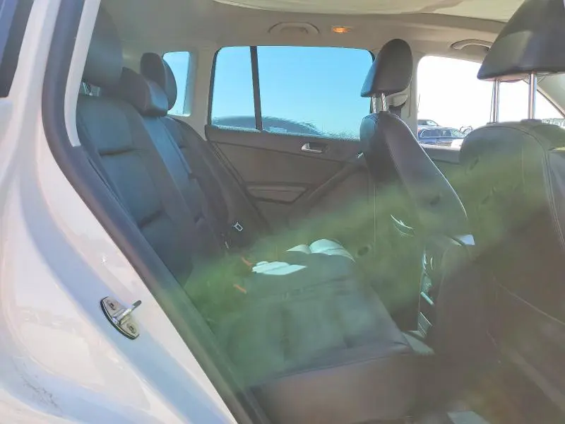 2017 VOLKSWAGEN TIGUAN SPORT  