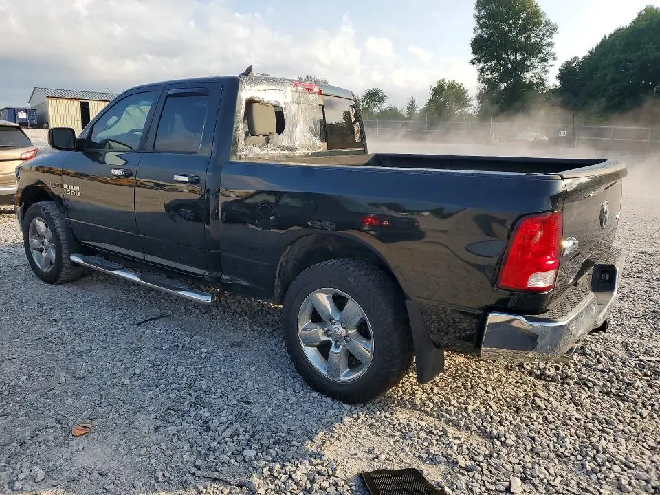2016 RAM 1500 SLT  