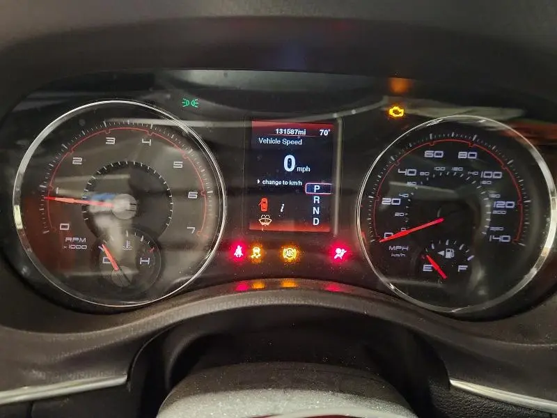 2012 DODGE CHARGER SE  