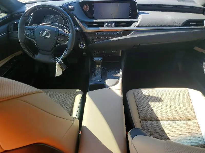 2020 LEXUS ES   