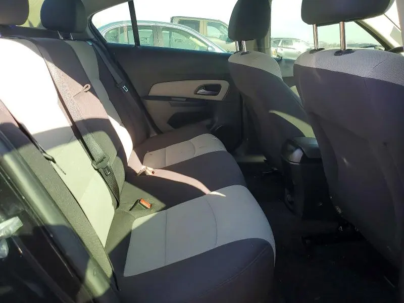 2014 CHEVROLET CRUZE LS  