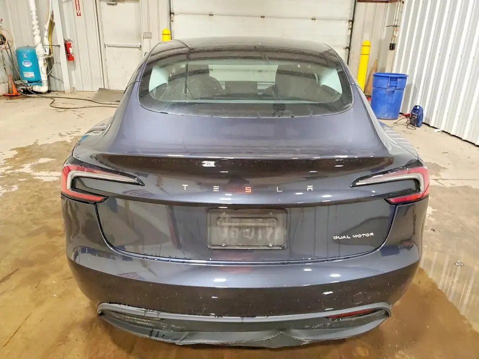 2024 TESLA MODEL 3   