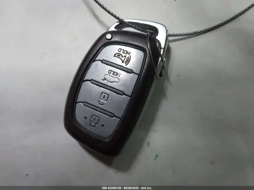 2016 HYUNDAI SONATA HYBRID SE