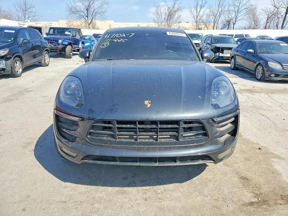 2018 PORSCHE MACAN GTS  