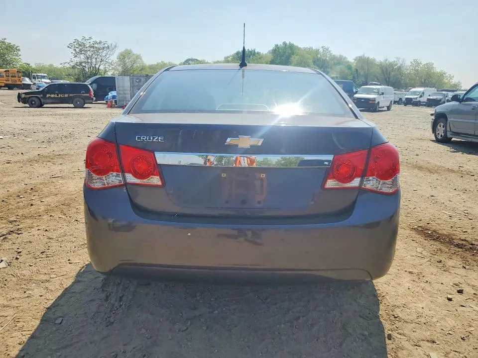 2014 CHEVROLET CRUZE LS  