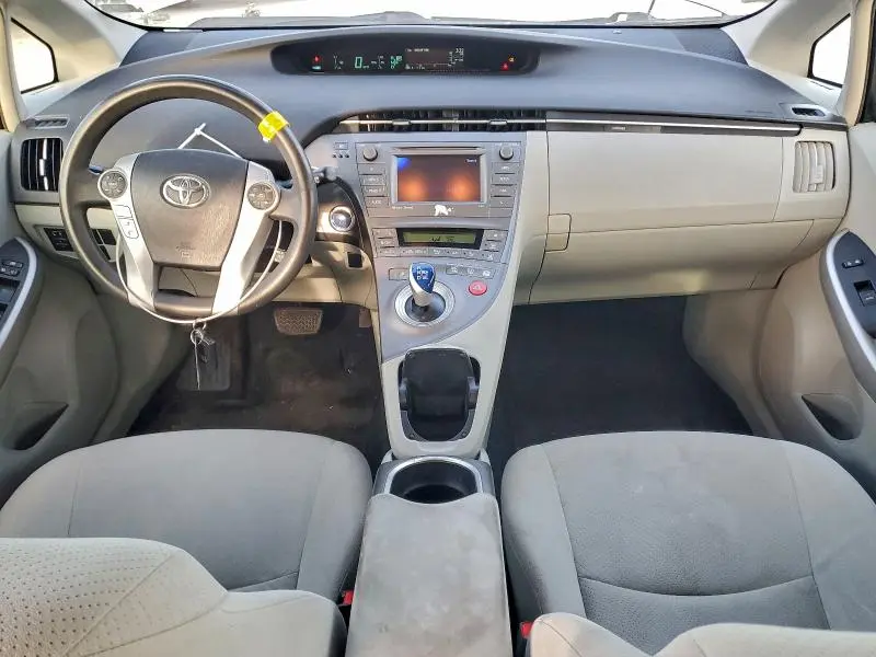 2015 TOYOTA PRIUS   