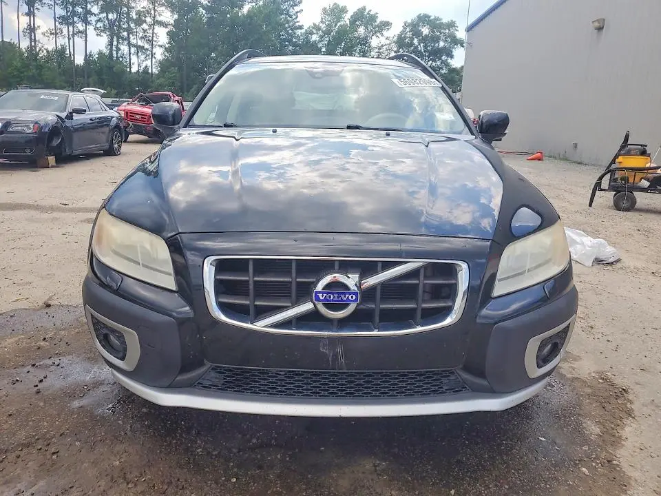 2013 VOLVO XC70 3.2  