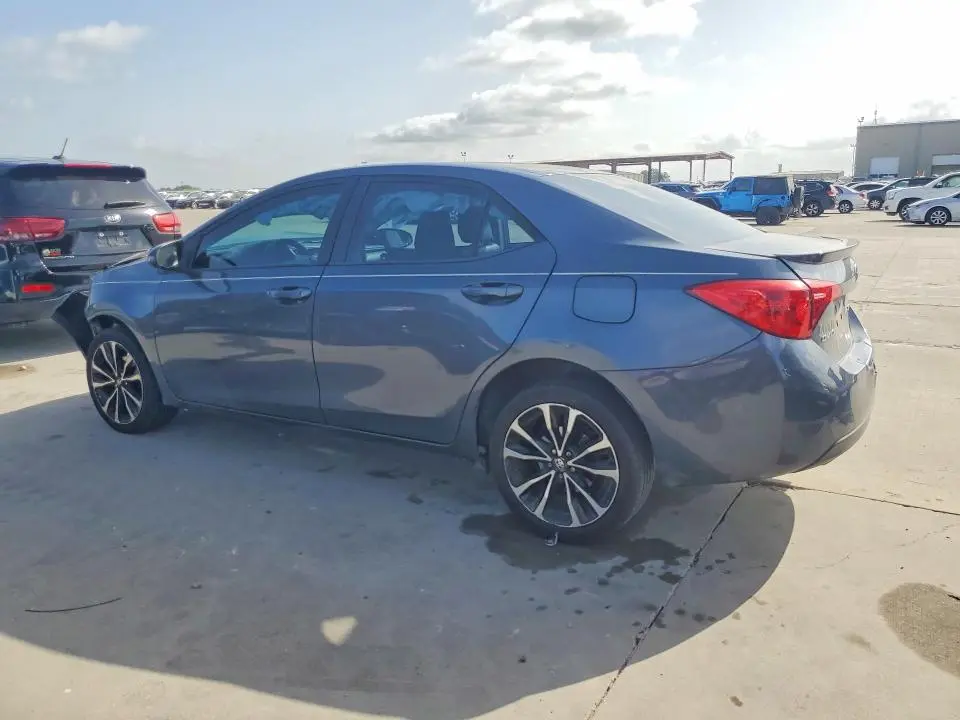 2017 TOYOTA COROLLA SE  