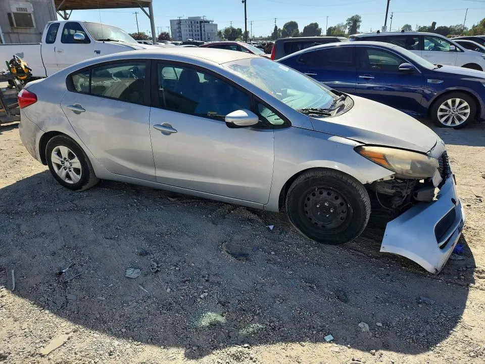 2016 KIA FORTE LX  