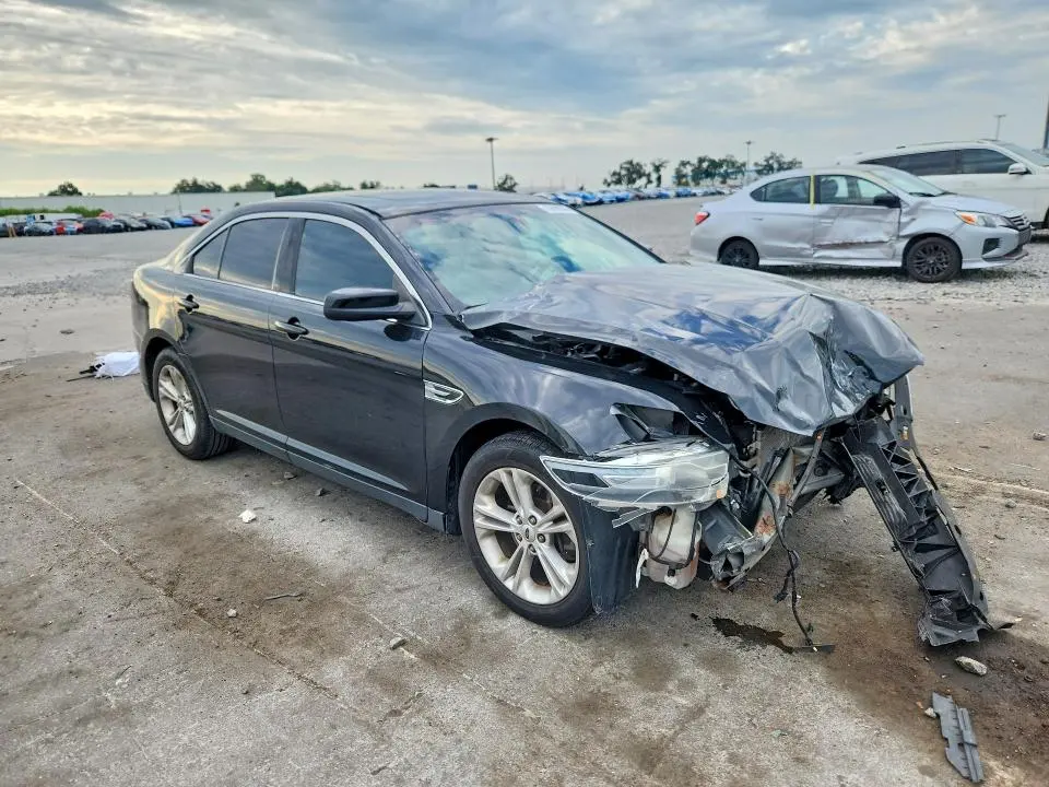 2013 FORD TAURUS SEL  