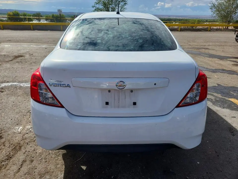 2017 NISSAN VERSA 1.6 S  