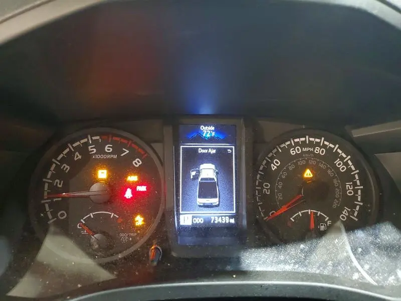2022 TOYOTA TACOMA SR  