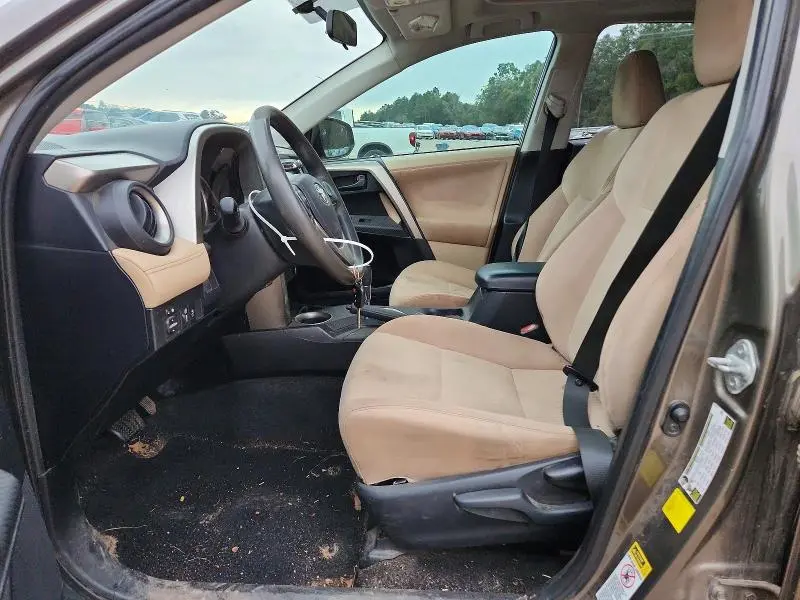 2013 TOYOTA RAV4 XLE  