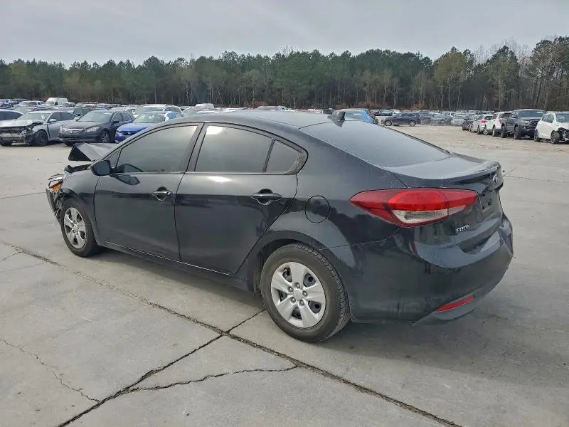 2017 KIA FORTE LX  