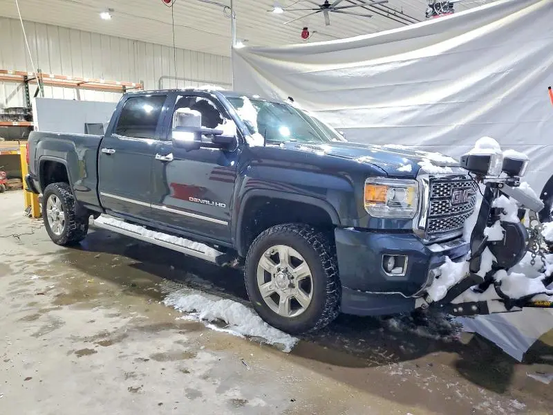 2017 GMC SIERRA K2500 DENALI  