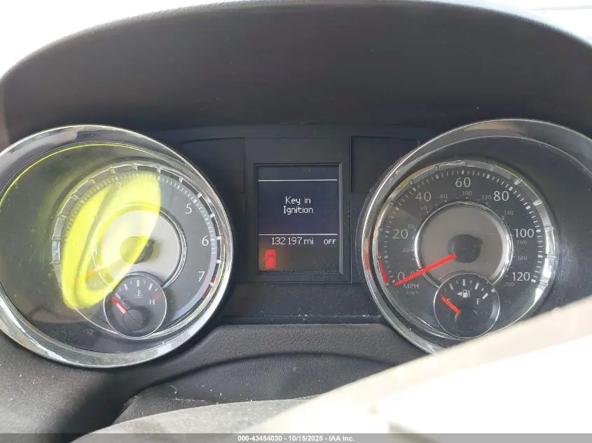 2011 CHRYSLER TOWN & COUNTRY TOURING