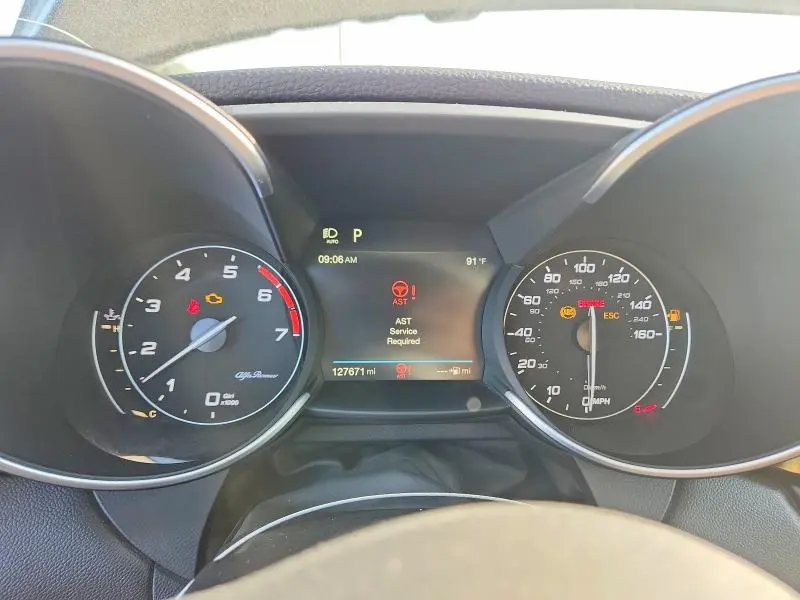 2018 ALFA ROMEO GIULIA TI Q4  