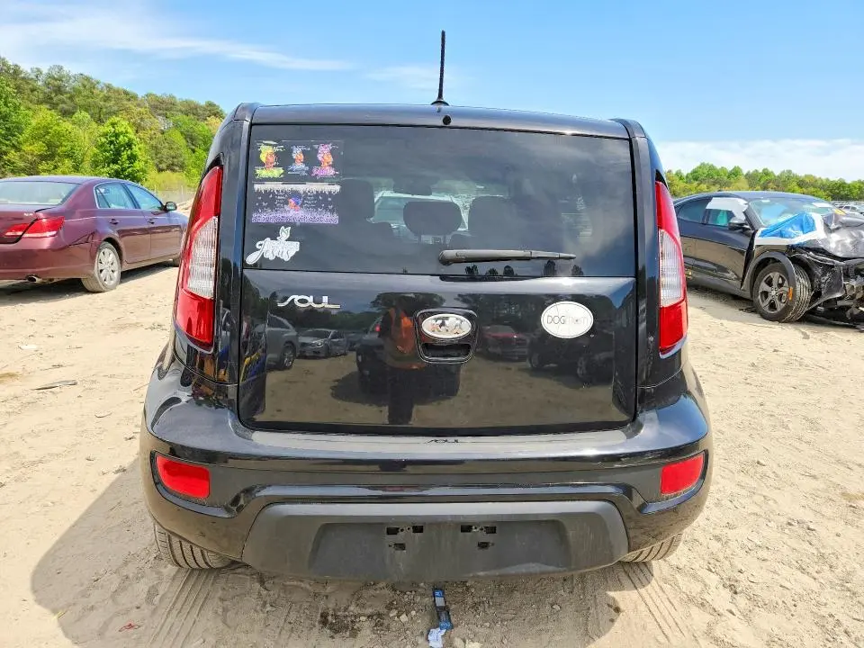 2012 KIA SOUL +  