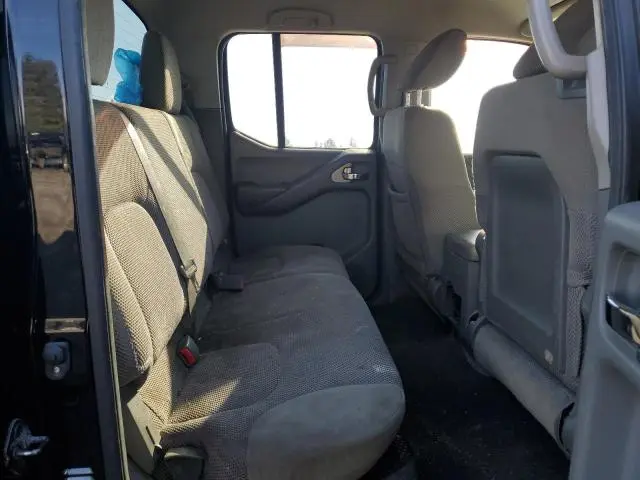 2013 NISSAN FRONTIER S  