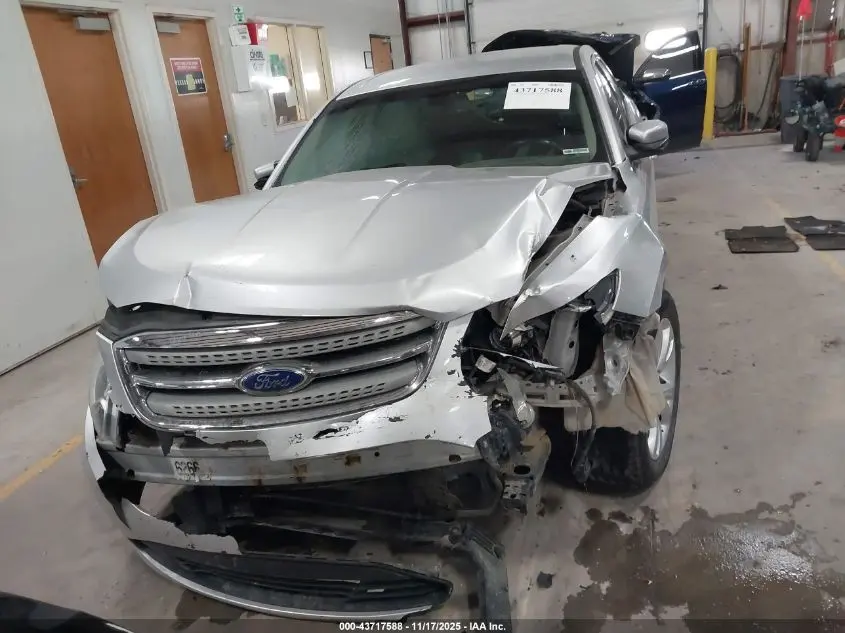 2011 FORD TAURUS SEL