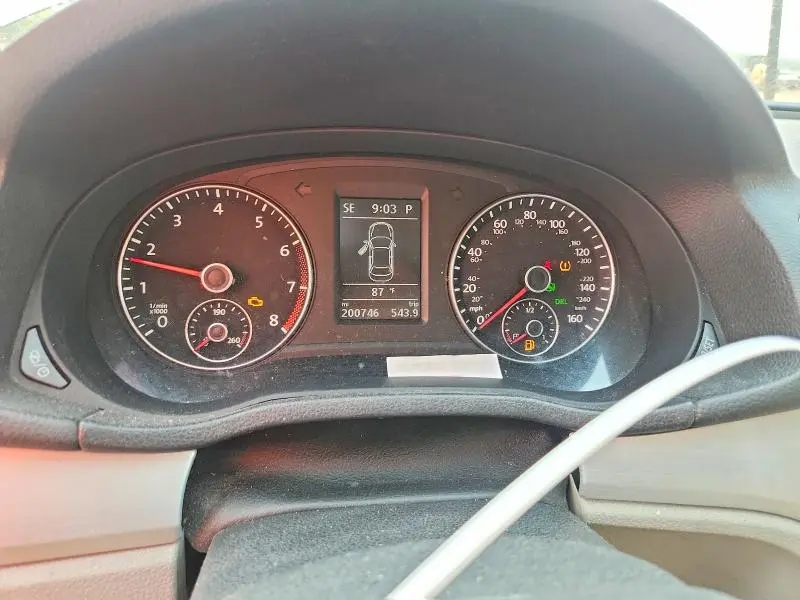 2013 VOLKSWAGEN PASSAT SE  