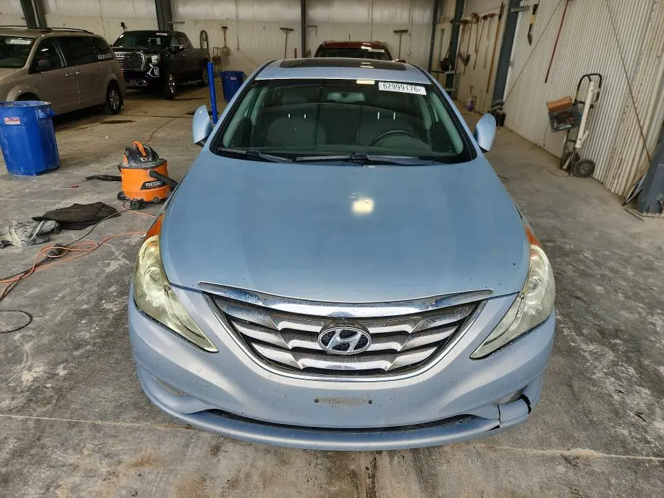 2012 HYUNDAI SONATA SE  