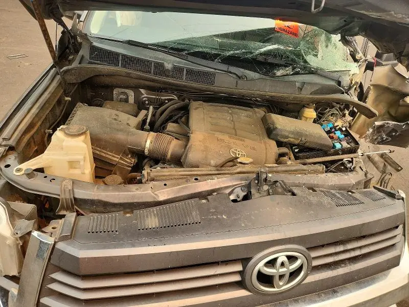 2015 TOYOTA TUNDRA SR5  
