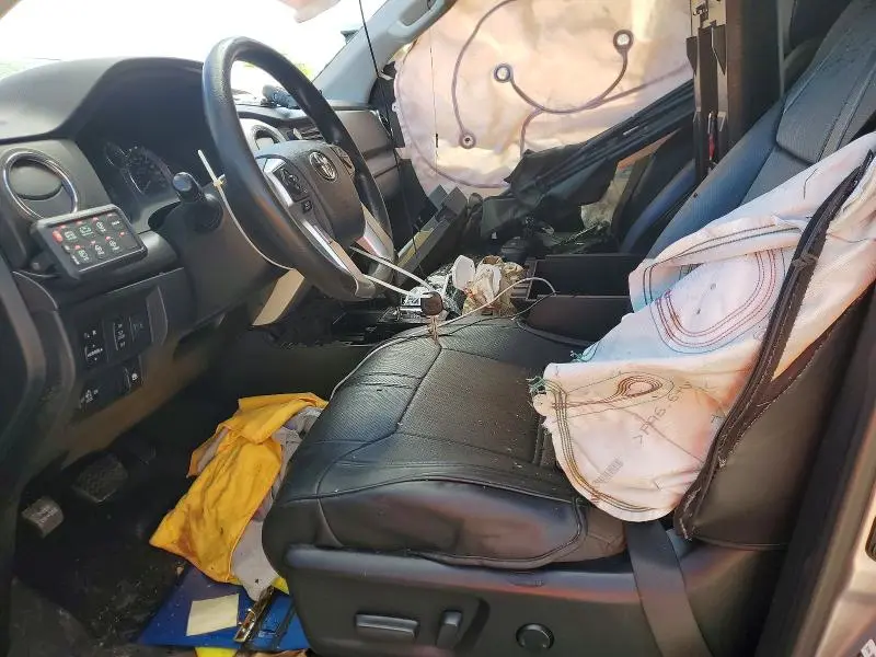2014 TOYOTA TUNDRA CREWMAX SR5  