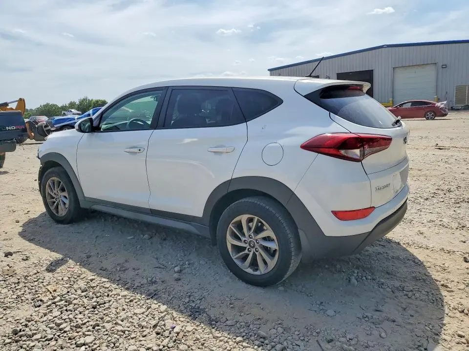 2018 HYUNDAI TUCSON SE  