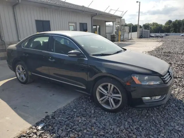 2013 VOLKSWAGEN PASSAT SEL