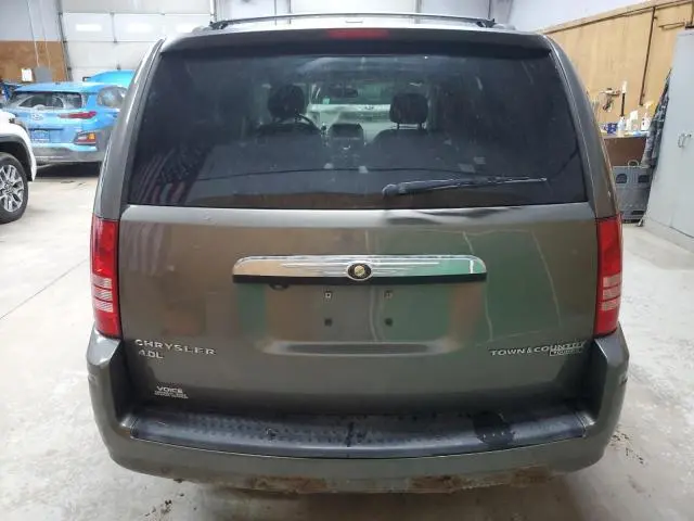 2010 CHRYSLER TOWN & COUNTRY TOURING  