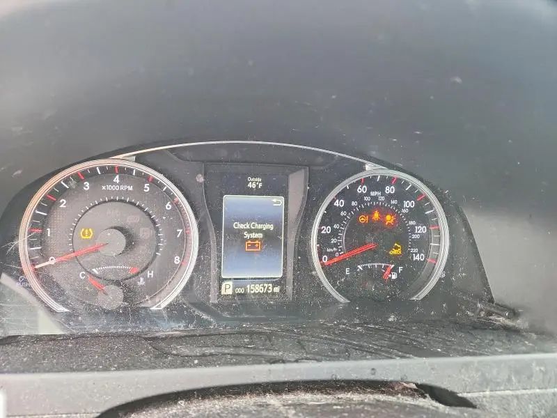 2016 TOYOTA CAMRY SE  
