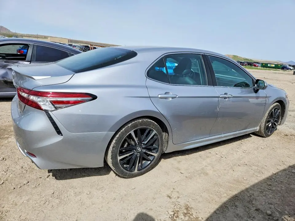2018 TOYOTA CAMRY XSE  
