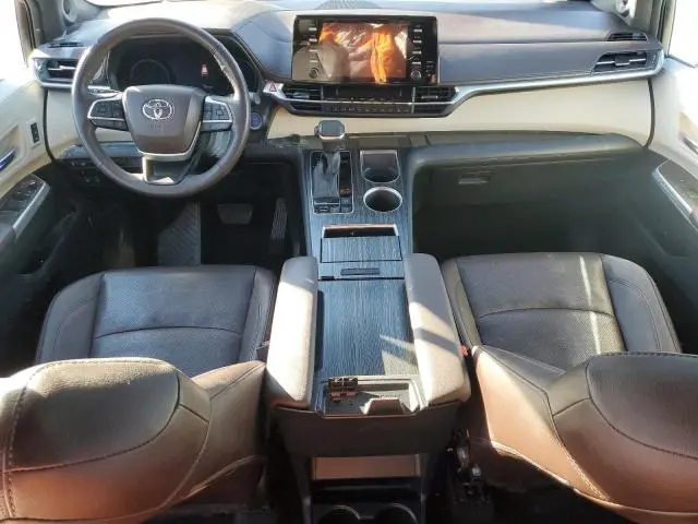 2023 TOYOTA SIENNA LIMITED  