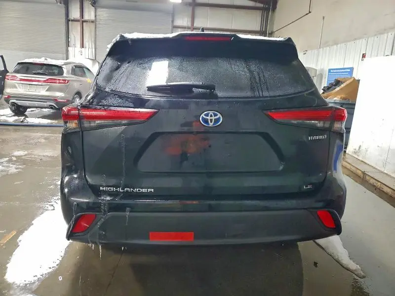 2021 TOYOTA HIGHLANDER HYBRID LE  