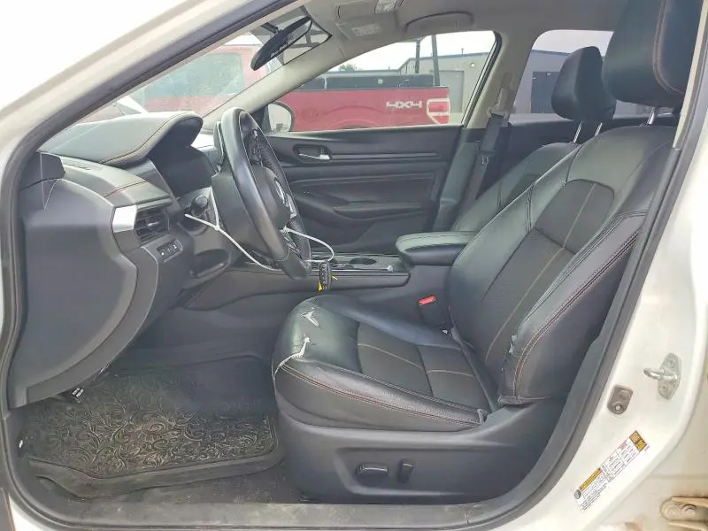 2019 NISSAN ALTIMA SR  