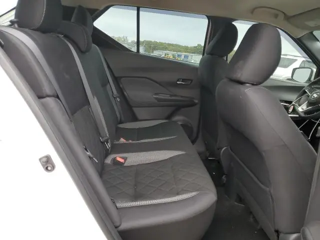 2020 NISSAN KICKS SV  