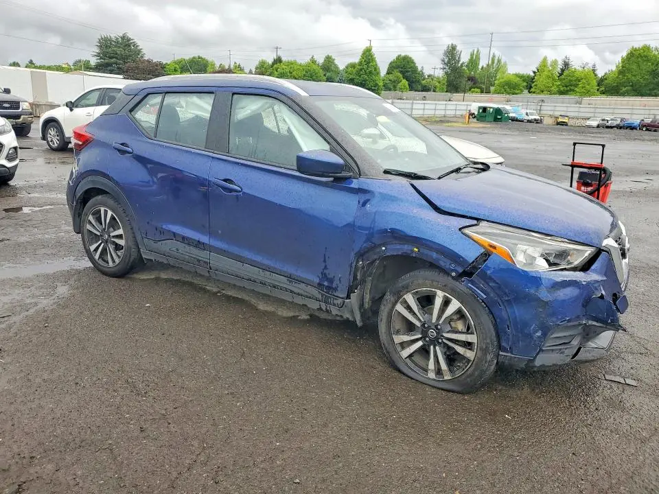 2018 NISSAN KICKS SV  
