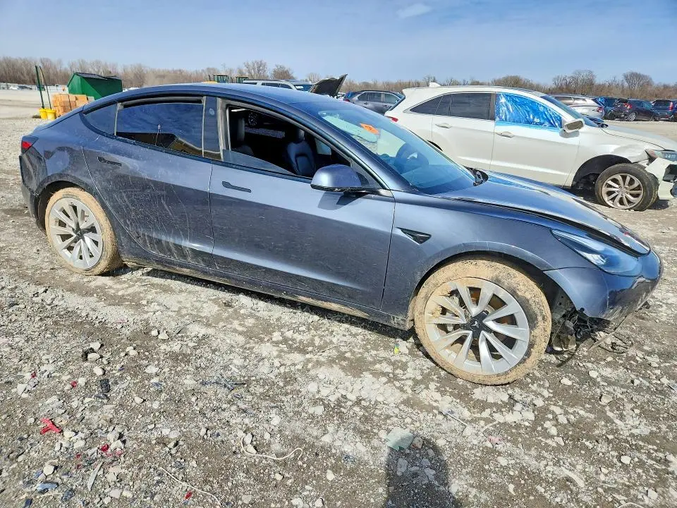 2021 TESLA MODEL 3   