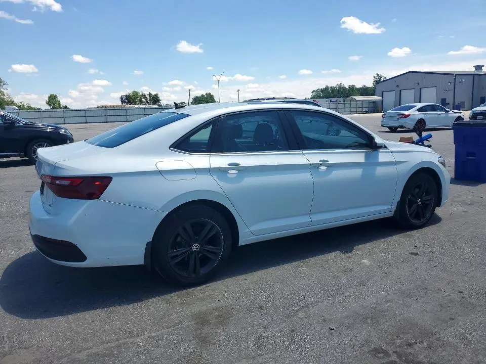 2022 VOLKSWAGEN JETTA SE  