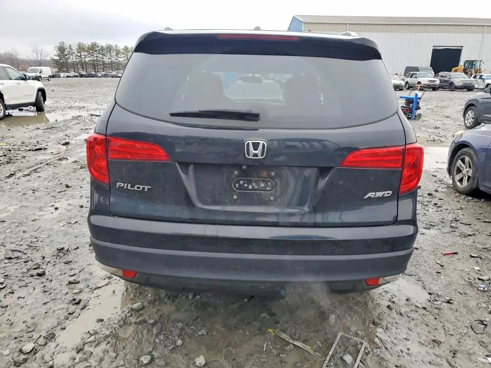 2016 HONDA PILOT EXLN  
