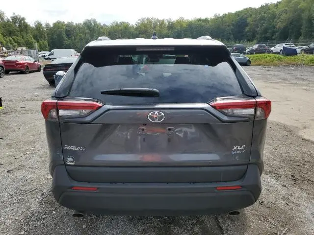 2025 TOYOTA RAV4 XLE  