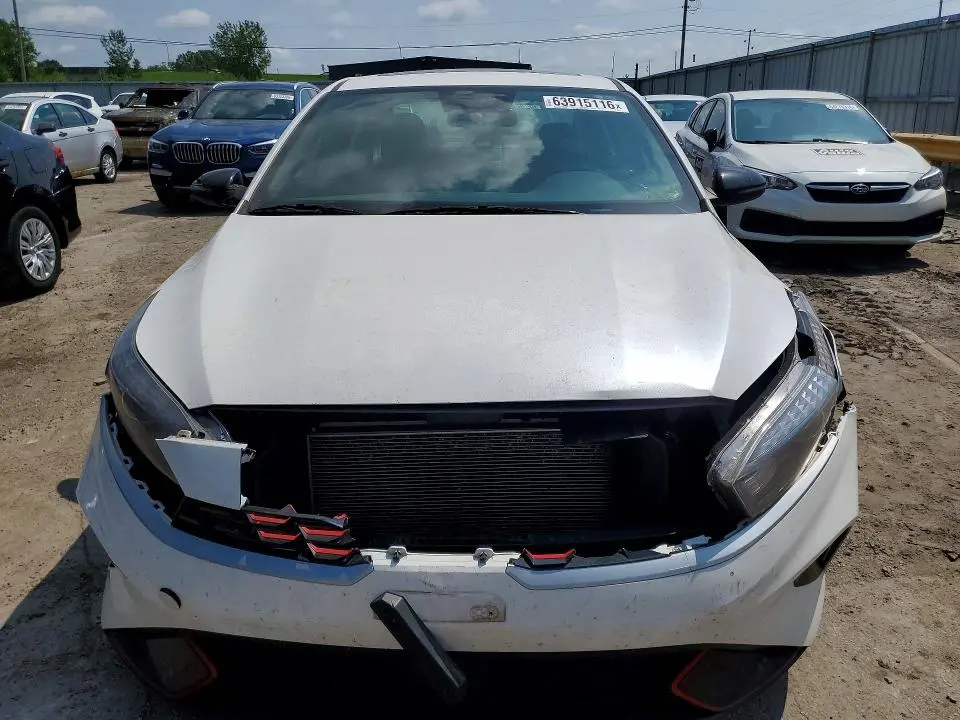 2023 KIA FORTE GT LINE  