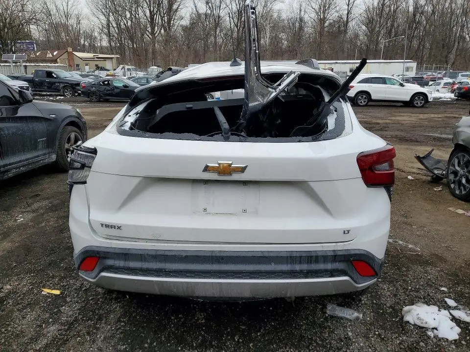 2025 CHEVROLET TRAX 1LT  