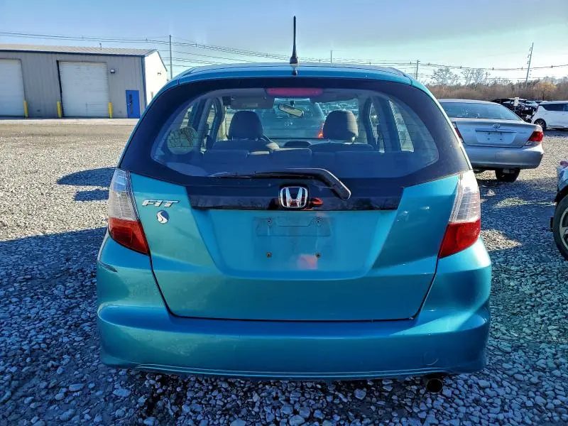 2013 HONDA FIT   