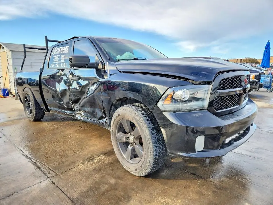 2014 RAM 1500 ST  
