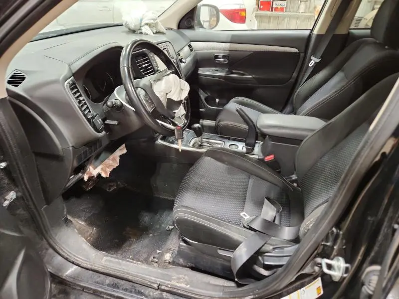 2017 MITSUBISHI OUTLANDER ES  